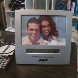 Lifestyle Products 4 x 6 Photo Frame Alarm Clock